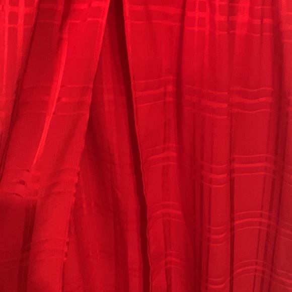 Lovers and Friends Flutter Sleeve Red Button Front Size Small NWT - Picture 5 of 10